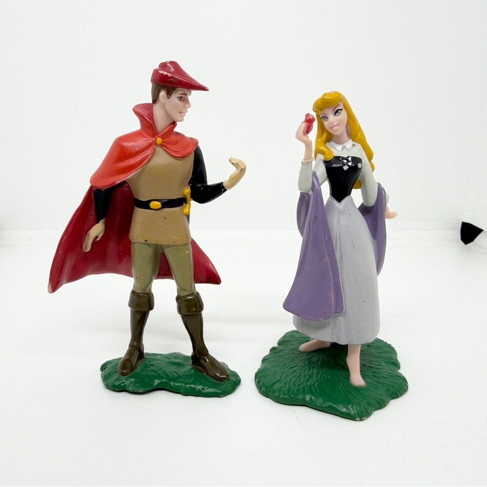 Disney Sleeping Beauty AURORA BRIAR ROSE & PRINCE PHILLIP Figures Cake Toppers